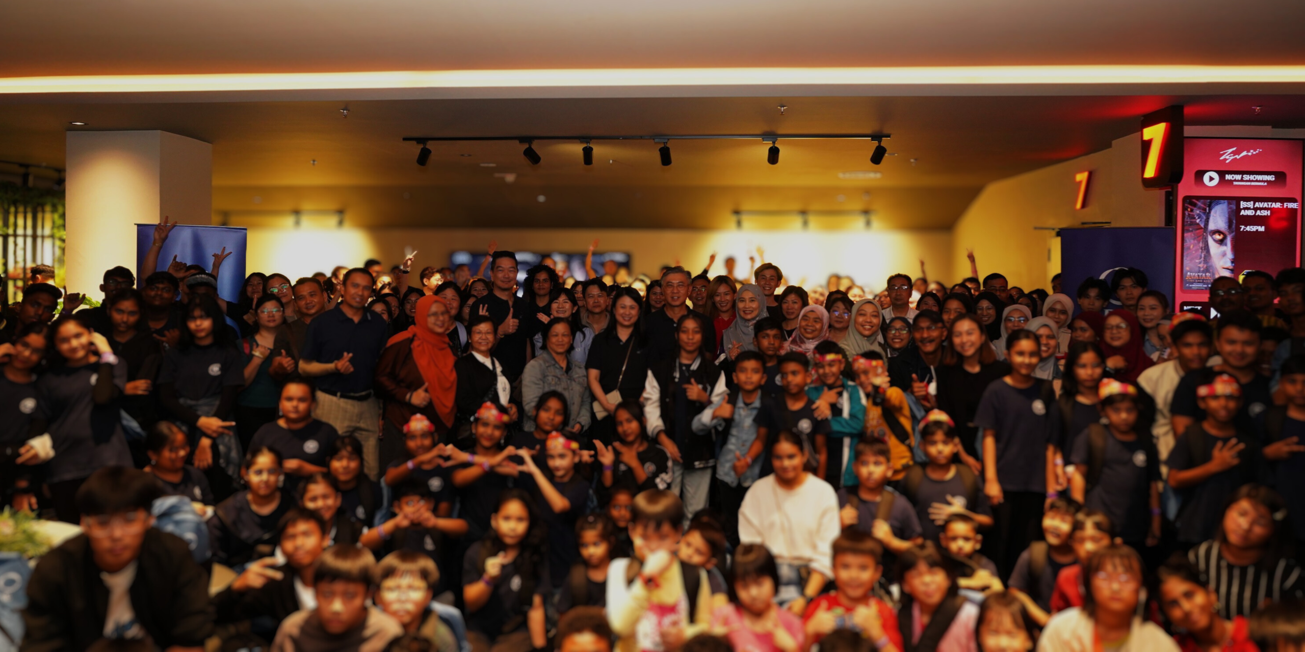 BE SALUR SOKONGAN PENDIDIKAN DAN KEPRIHATINAN KEPADA 148 KANAK-KANAK MELALUI KELENGKAPAN SEKOLAH DAN TAYANGAN AMAL YANG BERMAKNA